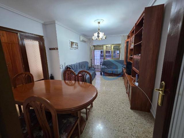 Apartamento en alquiler en Centro, Albacete