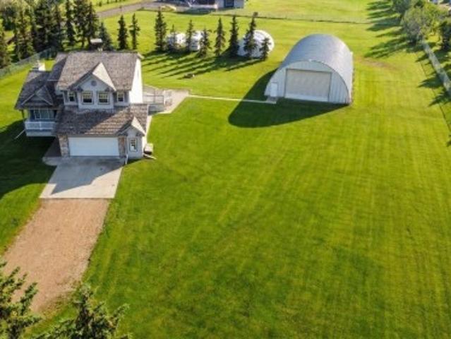 House for sale in Alberta