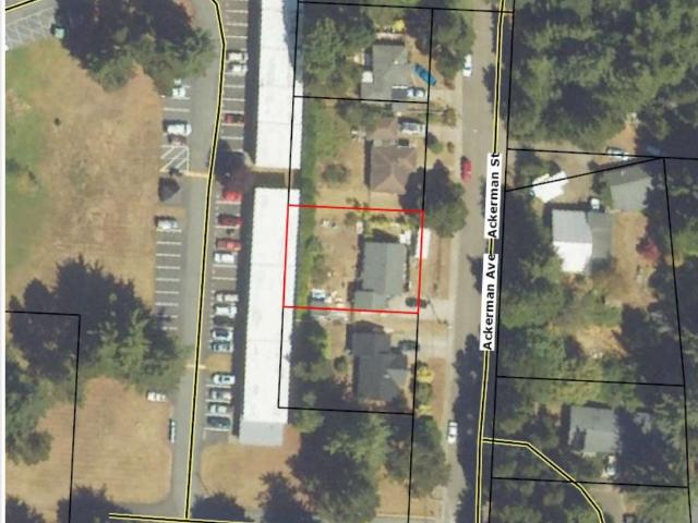 Townhouse for sale in Coos Bay