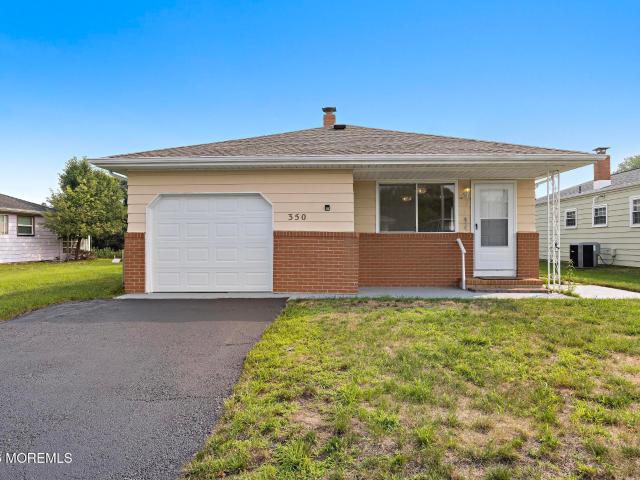 House for sale in Bayville, New Jersey
