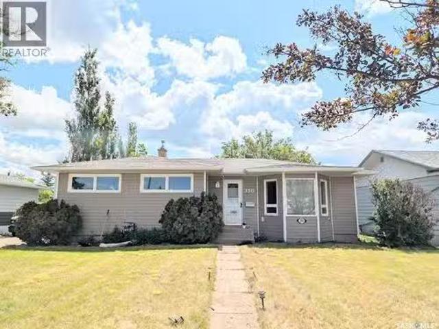 House for sale in Central Avenue Junction, Swift Current