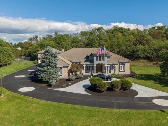 House for sale in Washington, Pennsylvania