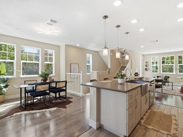 Townhouse for sale in Mountain View, California