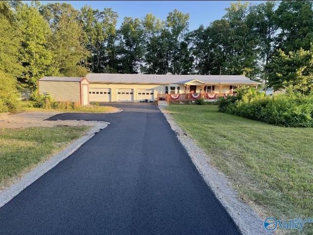 House for sale in Centre, Alabama
