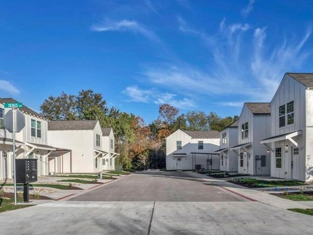 Condo for sale in Taylor, Williamson County