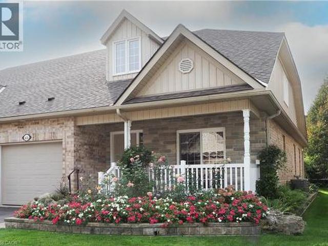 Townhouse for sale in Lower Doon, Kitchener