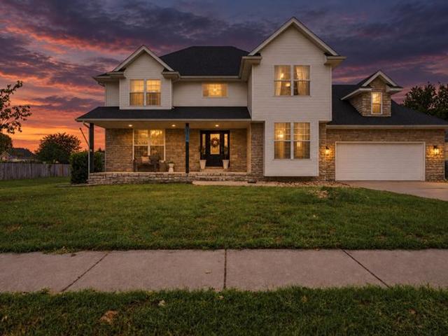 House for sale in Vineyard Heights, Republic