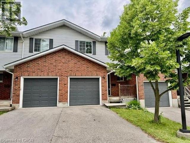 Townhouse for sale in Waterloo, Ontario