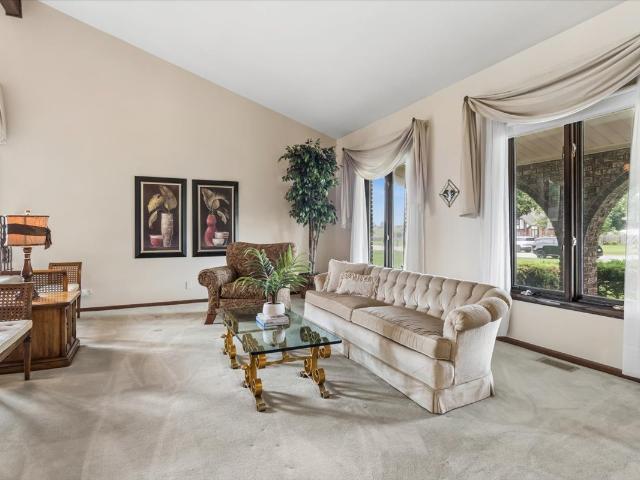 House for sale in New Lenox, Illinois