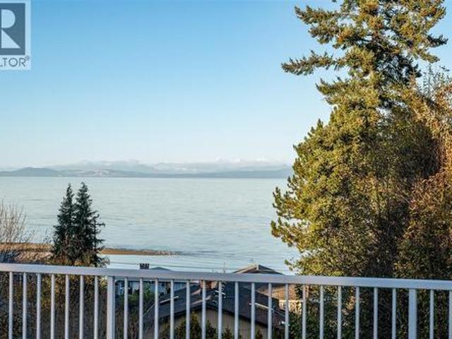 House for sale in Qualicum Beach, British Columbia