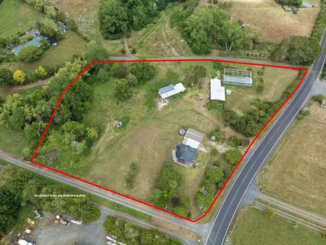 House for sale in Awhitu, Oroua County