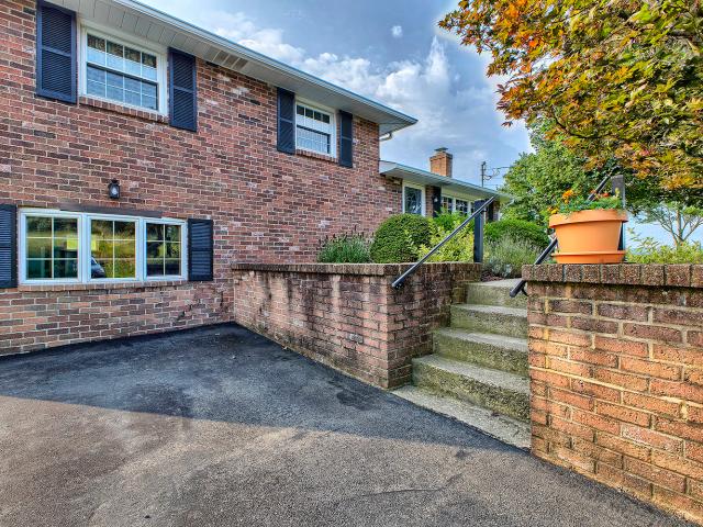 House for sale in Weltytown, Mount Pleasant Township