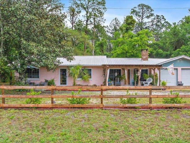 House for sale in East Palatka, Florida