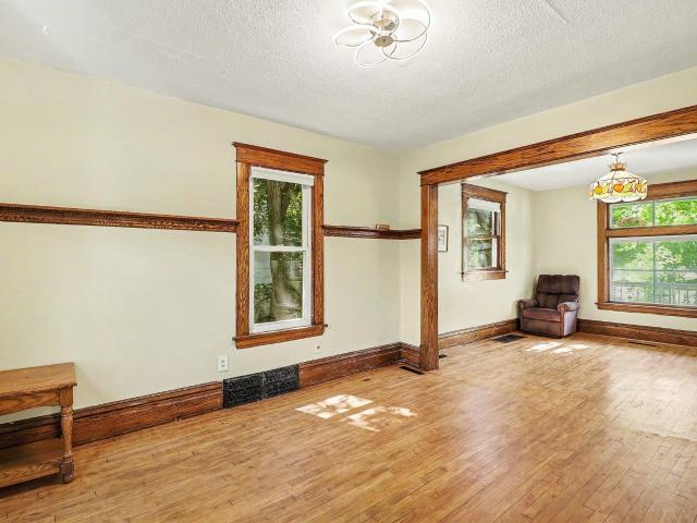 House for sale in Dayton's Bluff, Ramsey
