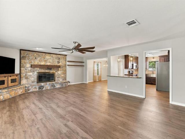 House for sale in Lorena, McLennan County