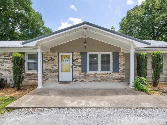 House for sale in Hamilton, Alabama