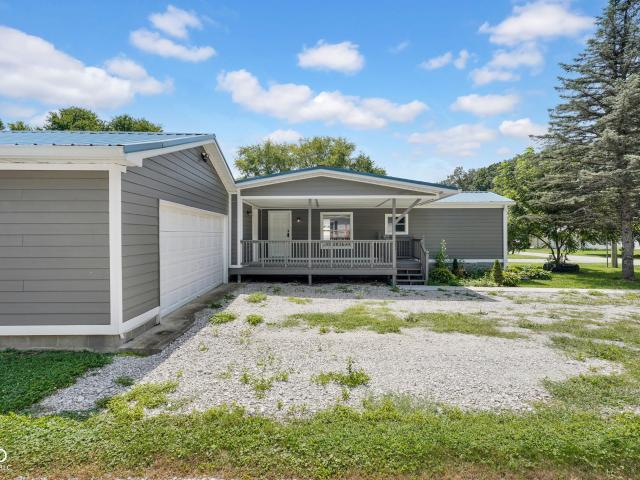 House for sale in Cloverdale, Indiana