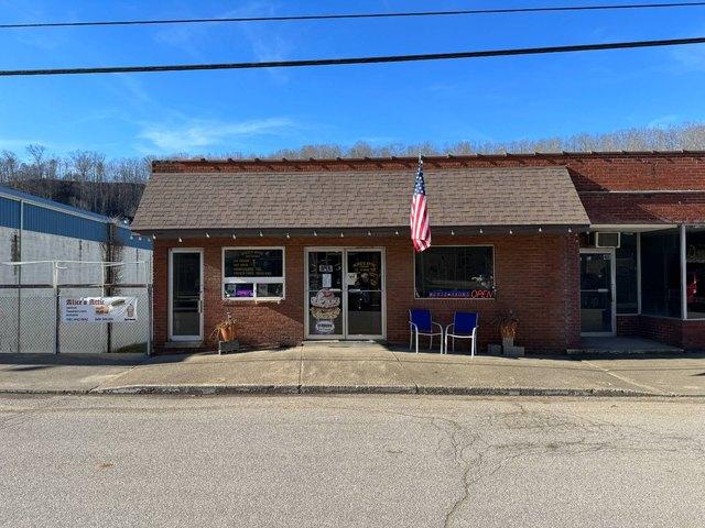 House for sale in Grantsville, West Virginia