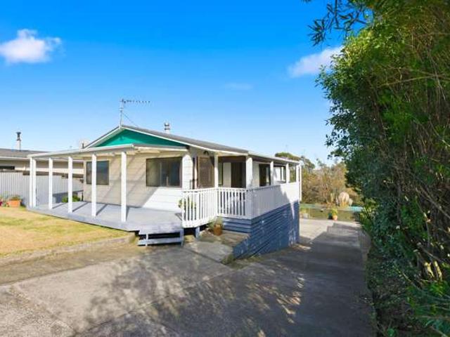 House for sale in Pukehina, Bay Of Plenty
