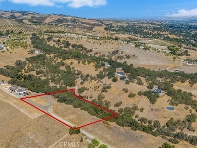 Land for sale in Paso Robles, San Luis Obispo County