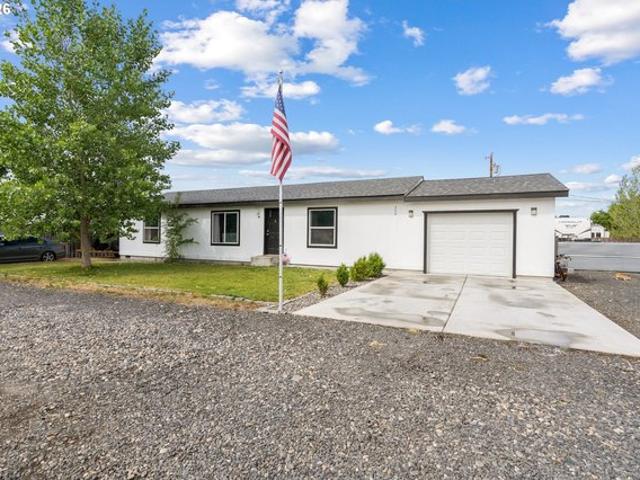 House for sale in Oregonia