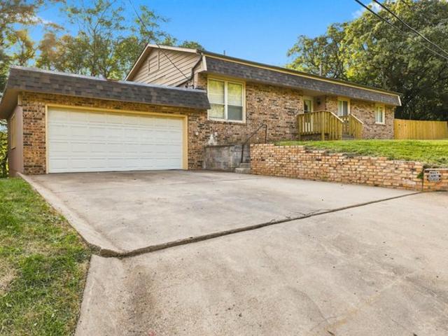 House for sale in Meadow Acres, Council Bluffs
