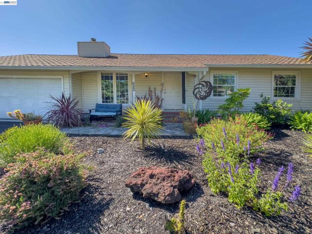 House for sale in Pleasant Hill, California