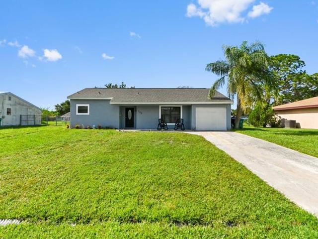 House for sale in Port Saint Lucie, Florida