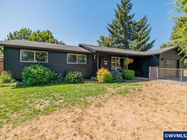 House for sale in Oregonia