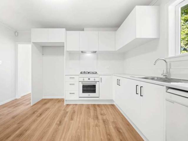 House for sale in Oratia