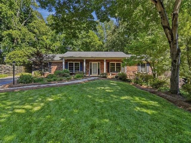 House for sale in Pfafftown, North Carolina