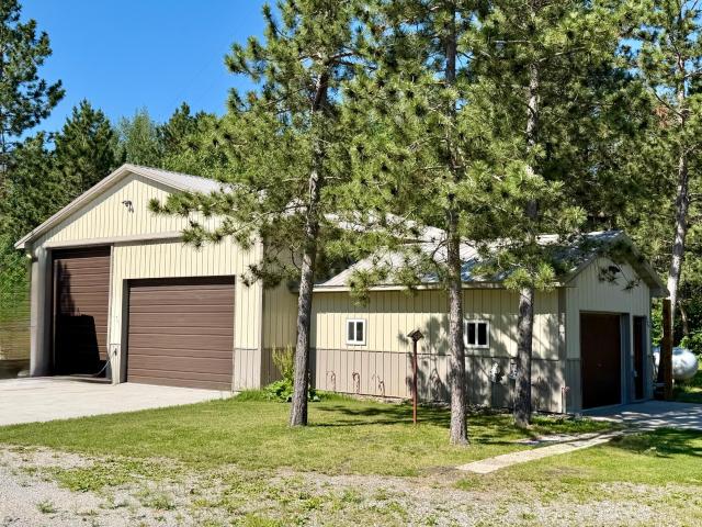 House for sale in Warroad, Minnesota