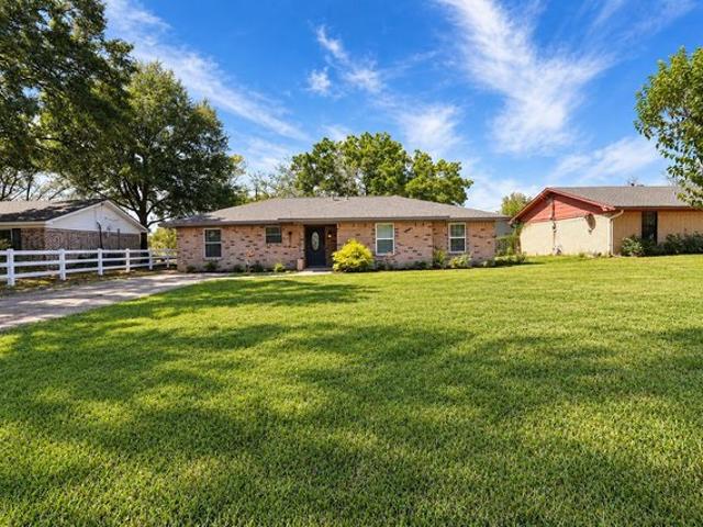 House for sale in Corsicana, Navarro County