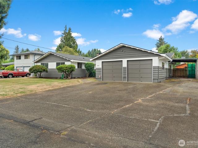 House for sale in University Place, Washington