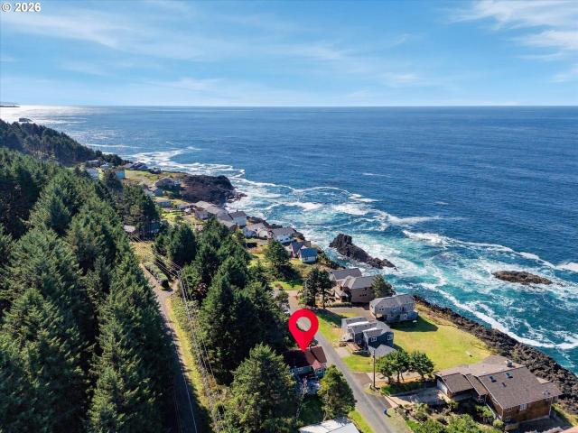 House for sale in Depoe Bay, Lincoln County
