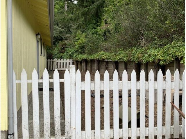 House for sale in North Bend, Oregon