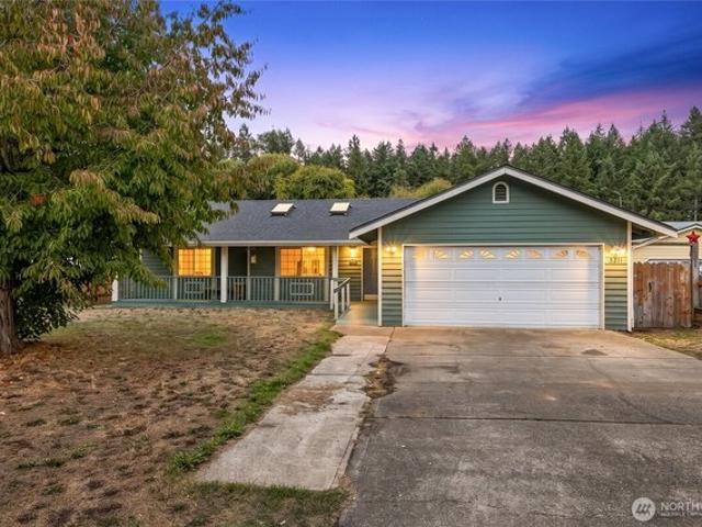 House for sale in Spanaway, Pierce County