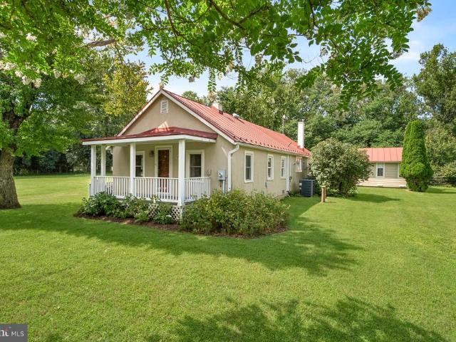 House for sale in Unison, Round Hill