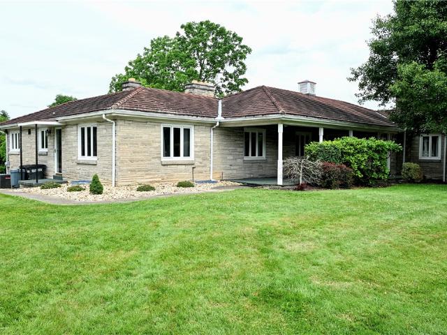 House for sale in Finleyville, Pennsylvania