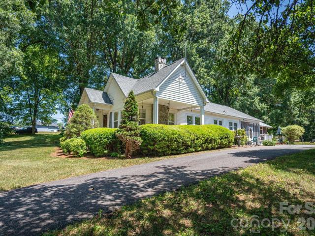 House for sale in Catawba, North Carolina