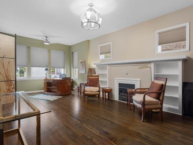 Condo for sale in Albany Park, Chicago