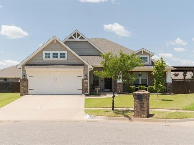 House for sale in Yukon, Oklahoma