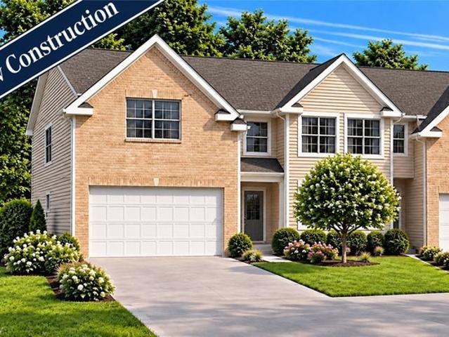 Townhouse for sale in Briar Ridge Manor, Westlake