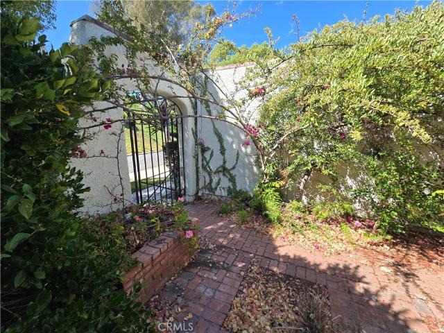 Condo for sale in Laguna Woods, California