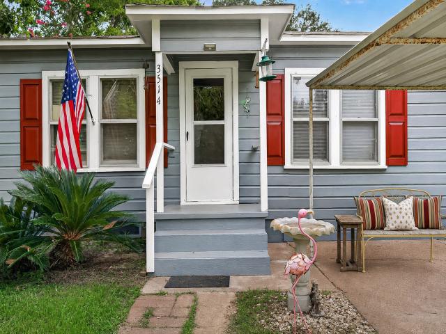 House for sale in Damon, Texas