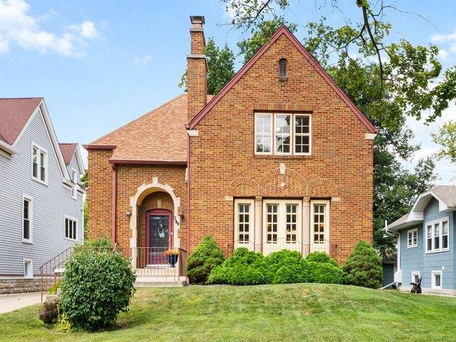 House for sale in Brookfield, Illinois