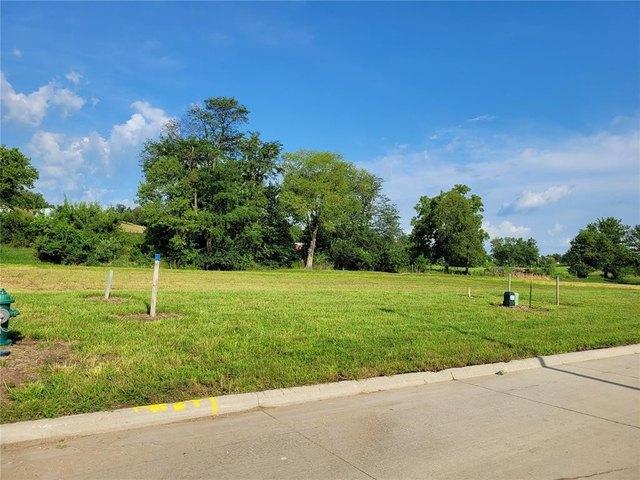 Land for sale in Linn, Iowa