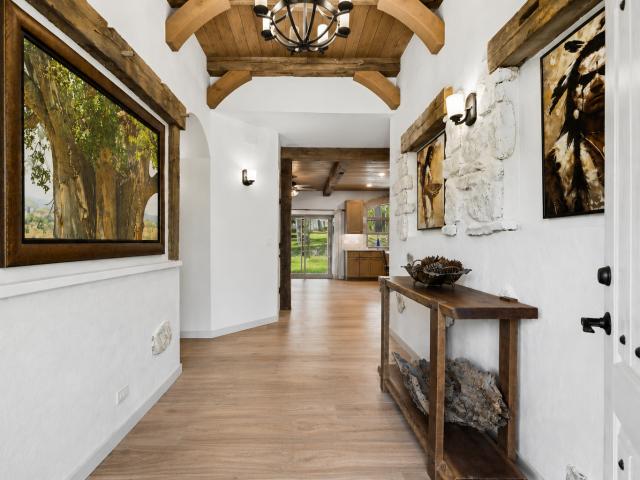 House for sale in Mchenry, Illinois