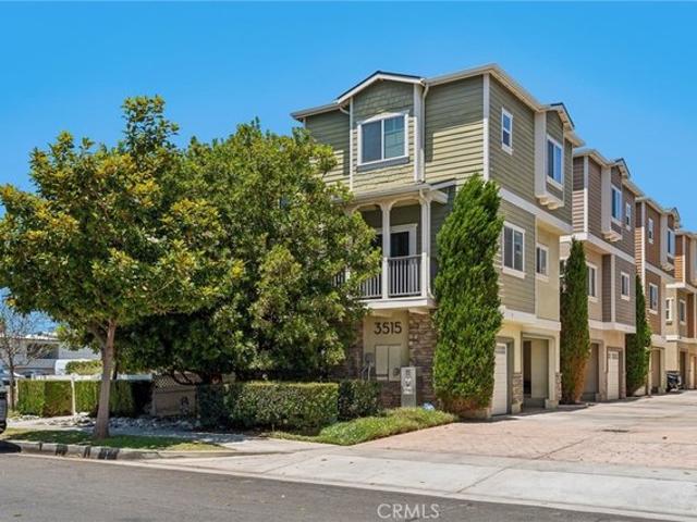 Townhouse for sale in Torrance, California