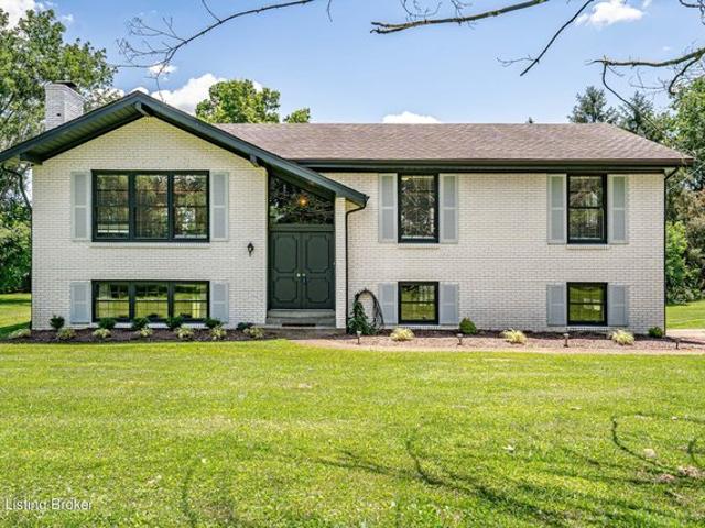 House for sale in La Grange, Kentucky